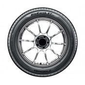 235/50R18 YOKOHAMA BluEarth XT AE61